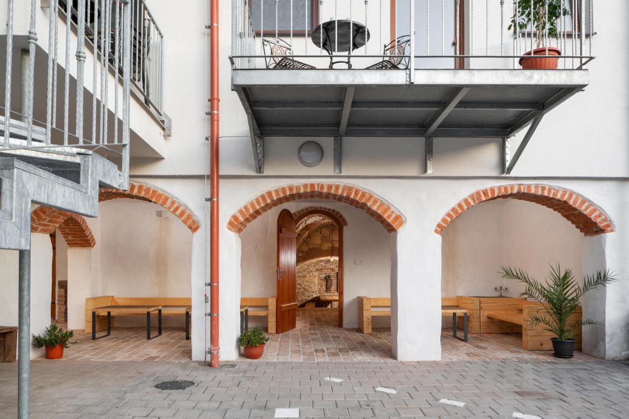 Rezidence Konevova, Mikulov Apartment Luaran gambar