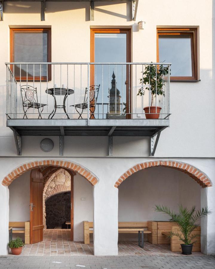 Rezidence Konevova, Mikulov Apartment Luaran gambar