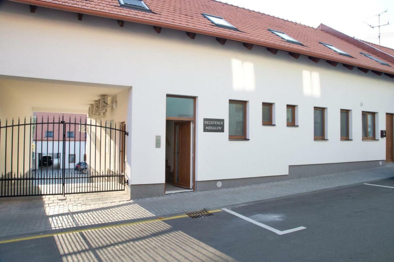Rezidence Konevova, Mikulov Apartment Luaran gambar